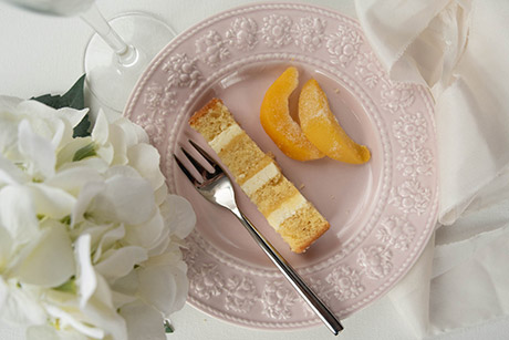 Peach and prosecco flavour wedding cake